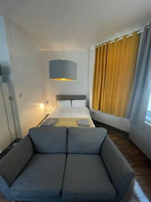 1 Comfortable Studio Apartment Brighton