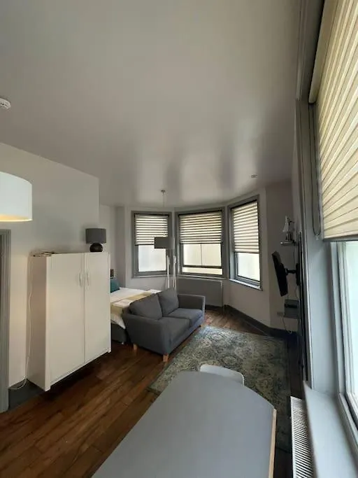 1 Comfortable Studio Apartment Brighton