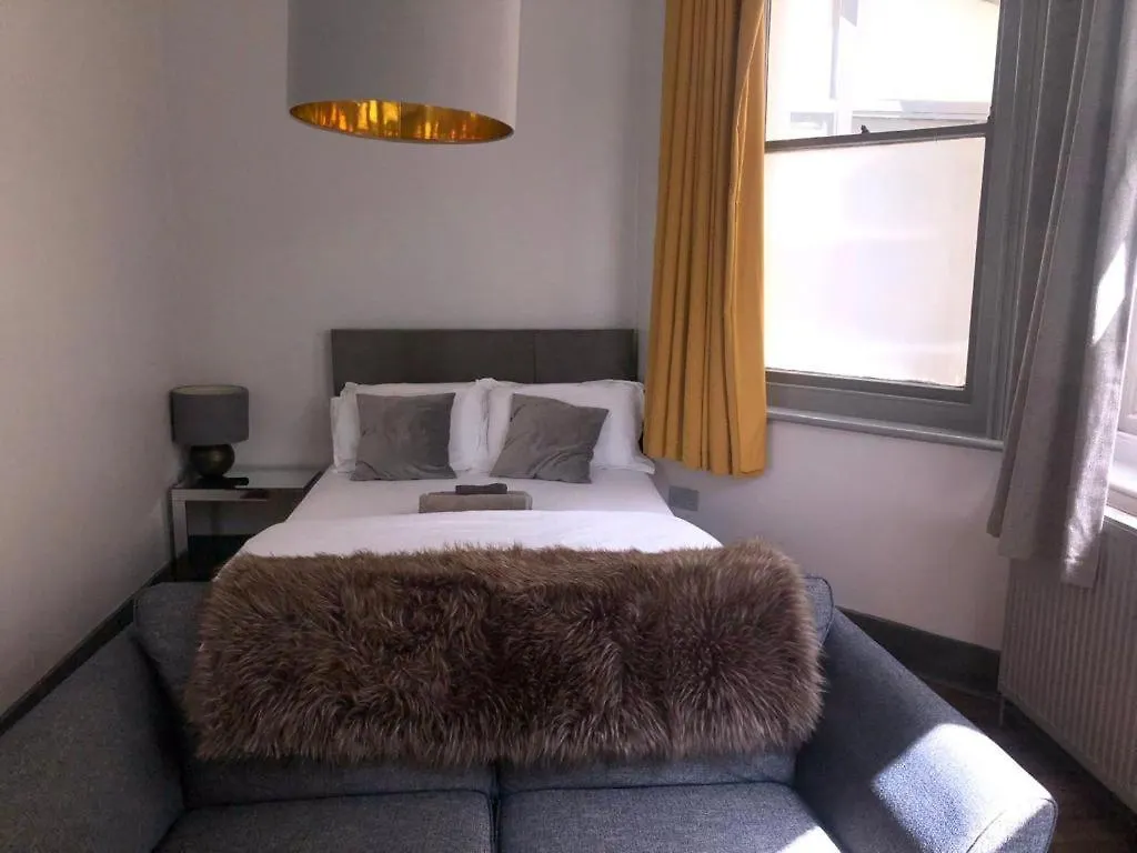 1 Comfortable Studio Apartment Brighton United Kingdom